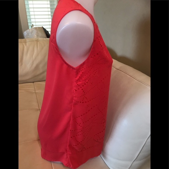 Vex Collection Red Sleeveless Blouse - Picture 5 of 10